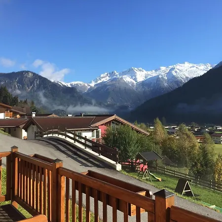Quiet With Sauna In Koenigsleiten Wald im Pinzgau